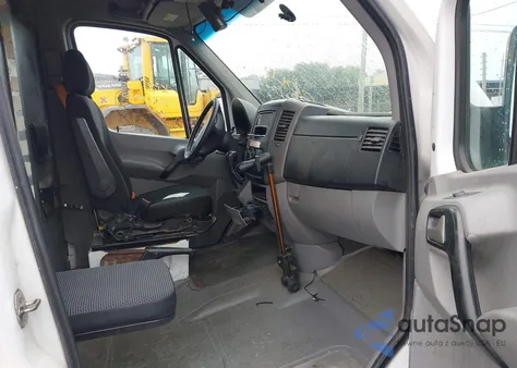 2011 Mercedes-Benz Sprinter 2500 High Roof z USA, uszkodzony, nr VIN WD3PE8CB6B5581399